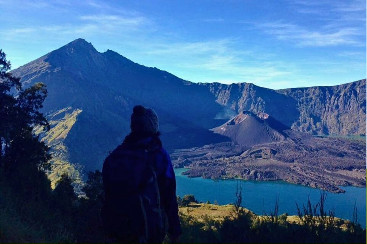 In this 12 night Indonesia Trekking Adventure, we are taking you to Mt. Abang, Mt. Agung, and Mt. Rinjani, all offering amazing experiences. This trek is only for experienced trekkers with great health conditions. For those looking for an easier trek yet still offering nice experiences and stunning landscape, we can easily organise it for you.